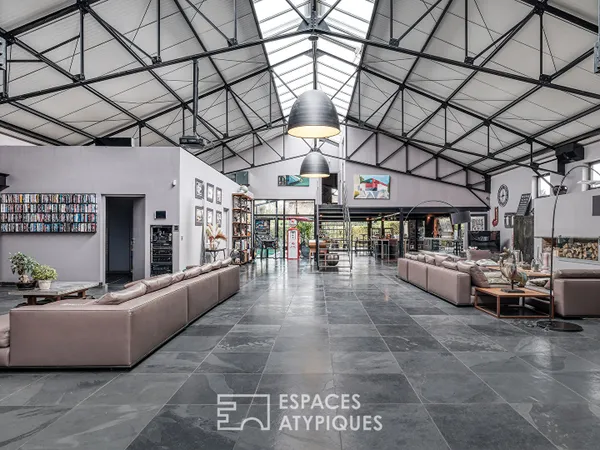 Loft d'exception au bord de l'eau, avec jardin et piscine intérieure 