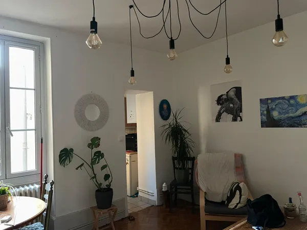 Propose chambre dans appartement en colocation 
