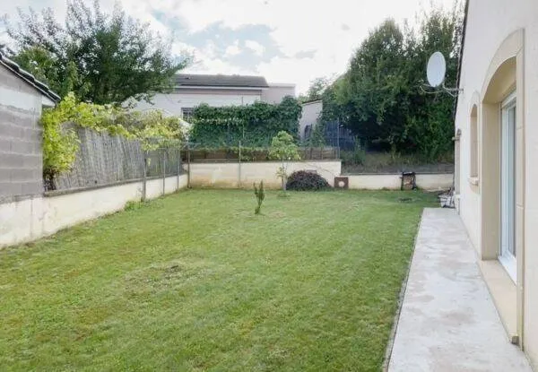 Maison de plain-pied 6 pièces 150 m² 