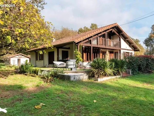 Maison 5 pièces 151 m² 