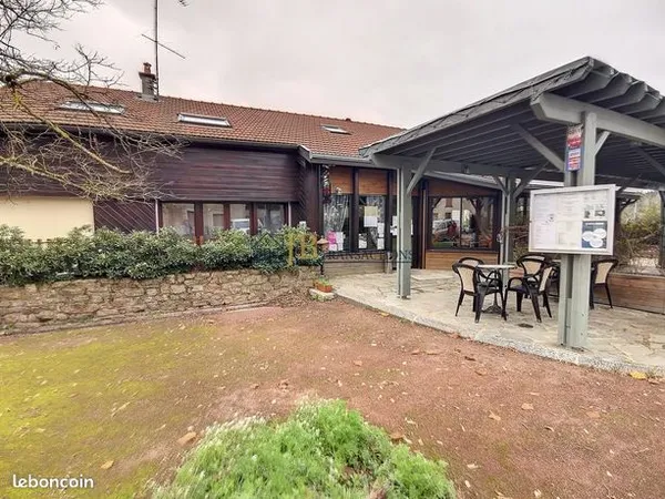 Maison 15 pièces 1000 m² 