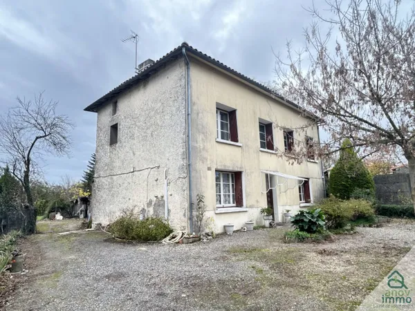 Maison 2 pièces 122 m² 