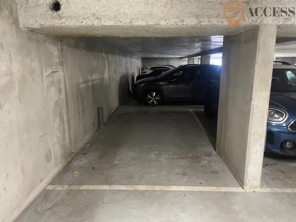 SOISY-SOUS-MONTMORENCY CENTRE - Place de parking en plein co 
