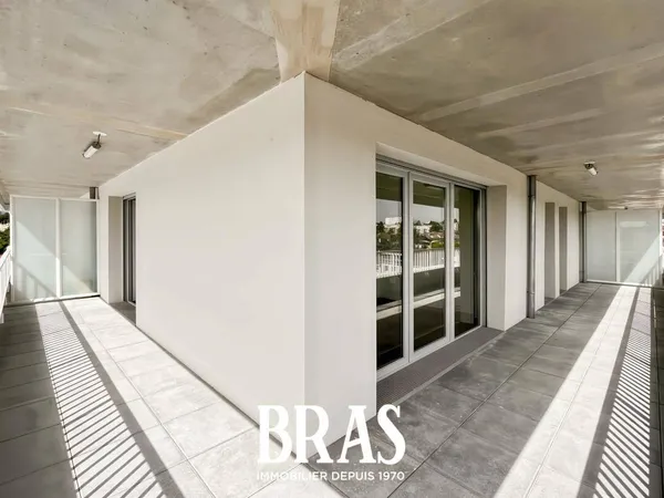 Appartement 3 pièces 64 m² 