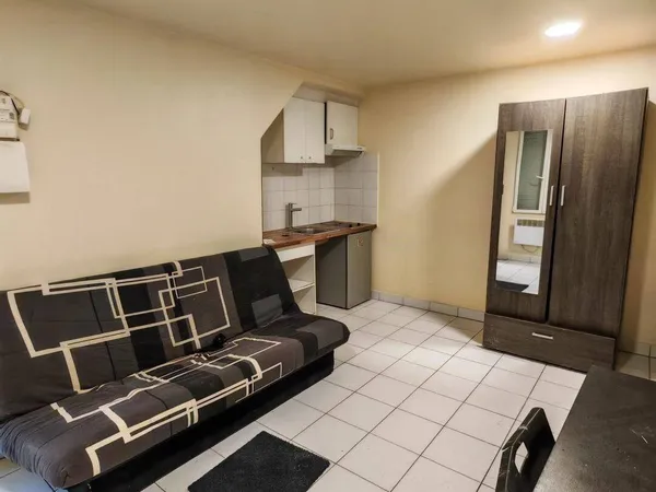 Studio 1 pièce 22 m² 