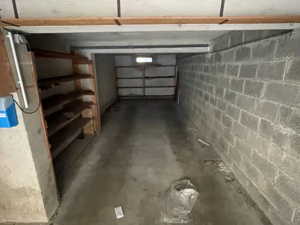 GARAGE 30M² MARSEILLE 6 RUE BONNEFOY 