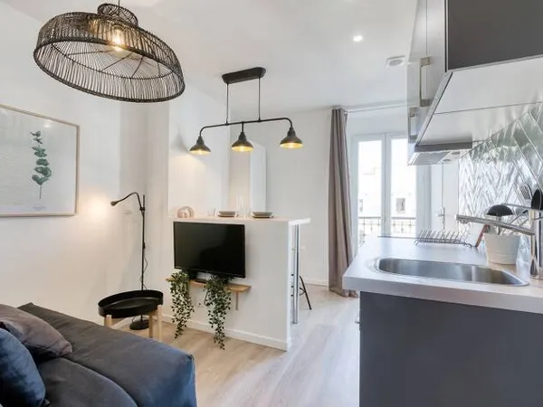 Appartement 1 pièce 14 m² 