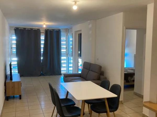 Appartement F2 Meublée Centre ville Saint Denis 