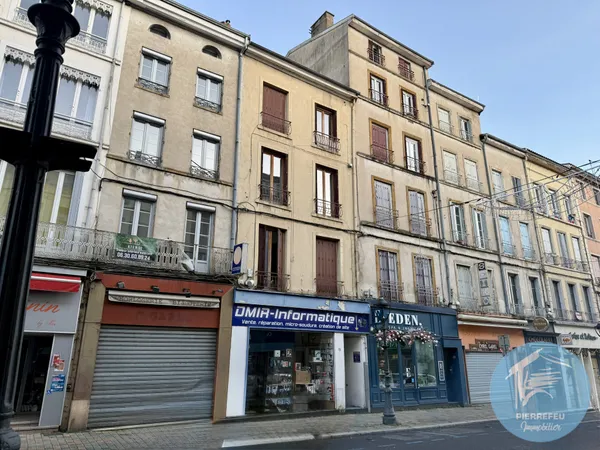 TARARE IMMEUBLE 216M2 EN MONOPROPRIETE 