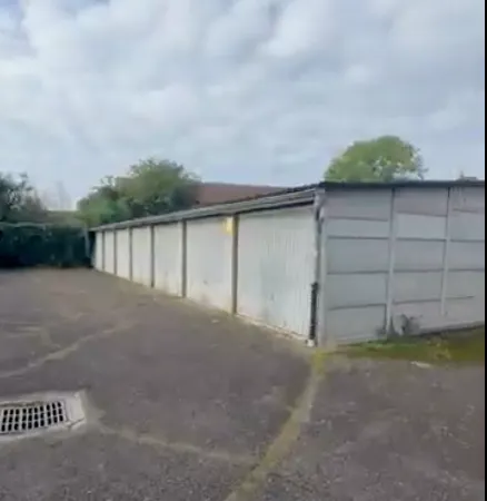 Parking 15 m² 