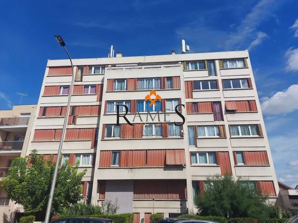 Parking 14 m² 