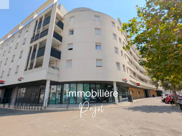 Parking 13 m² 
