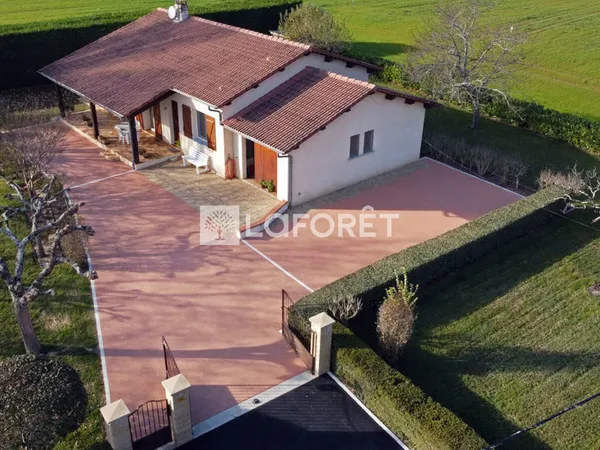 Maison 4 pièces 90 m2 avec jardin et 2 garages !! 