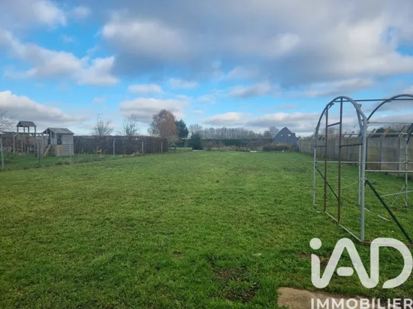 Terrain constructible 1311 m² 