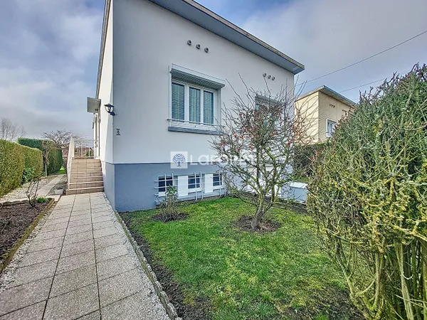 Maison Tergnier 5 pièce(s) 98 m2 