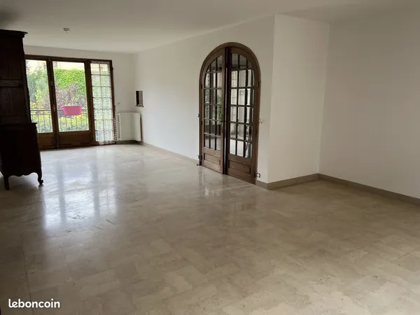 Appartement 6 pièces 135 m² 