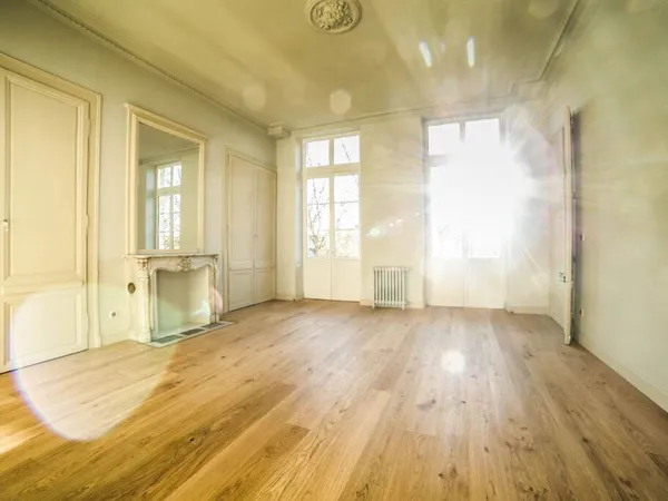 Appartement 3 pièces 77 m² 