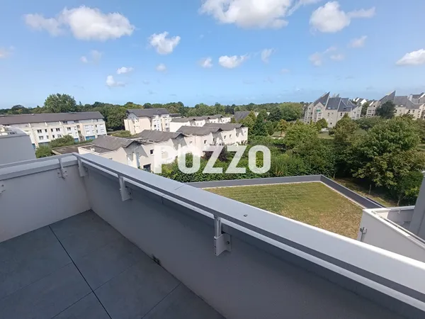 Appartement de 72m2 AU DERNIER ETAGE 