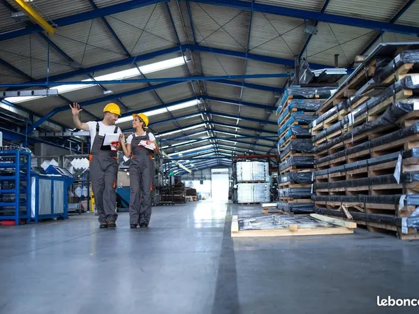 Local commercial 1200 m² Plougoumelen 