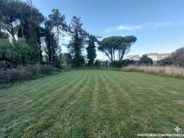 Terrain à bâtir hors lotissement l' Houmeau 400 m2 constructible proche La Rochelle et Ile de Ré 