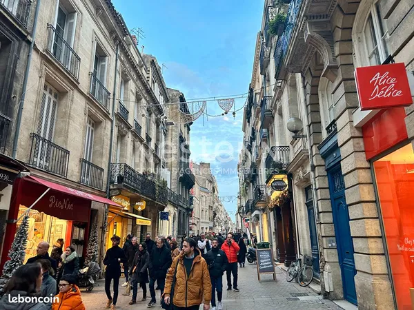 Hôtel, local commercial 30 m² BORDEAUX 