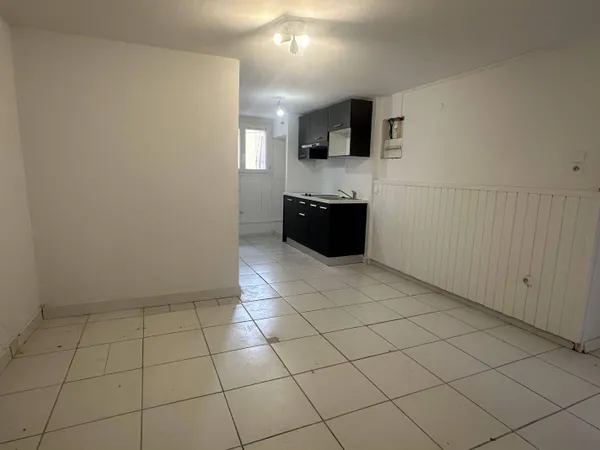 Studio 2 pièces 25 m² 