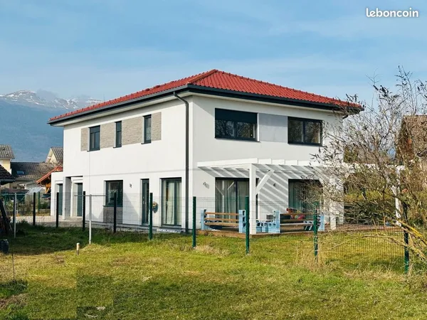 Maison 8 pièces 267 m² 