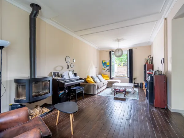 Maison 9 pièces 250 m² 