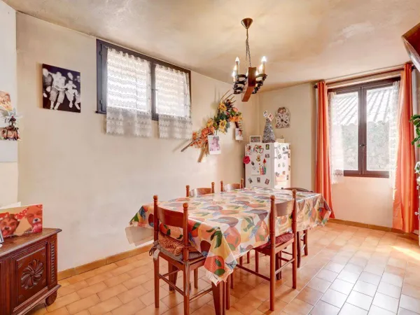 Maison 5 pièces 156 m² 