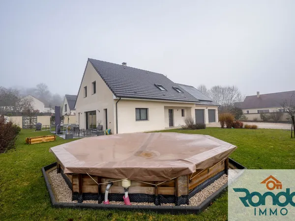 MAISON 7 PIECES/4 CHAMBRES/190 M2 ENVIRON 