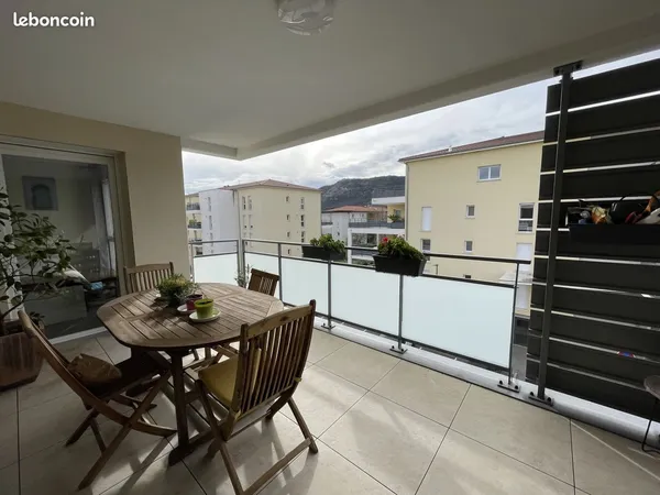 Appartement 3 pièces 77 m² 