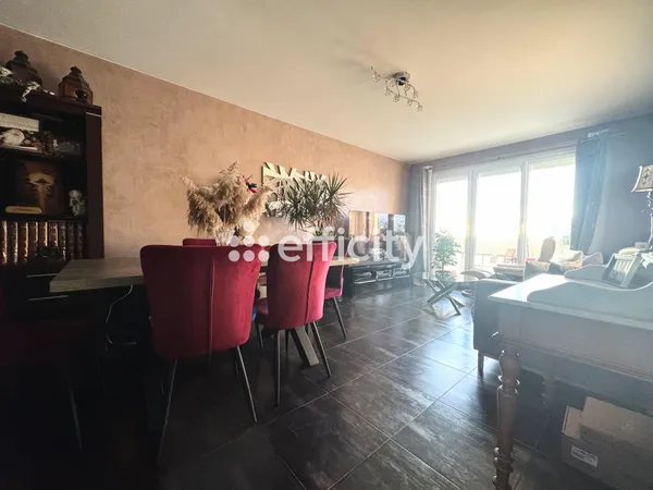 Appartement 5 pièces 100 m² 