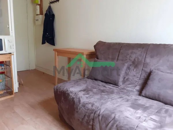 Studio 1 pièce 16 m² 