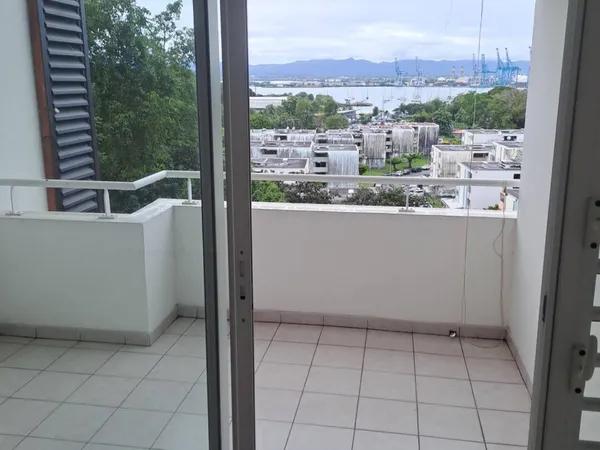 Studio 1 pièce 22 m² 