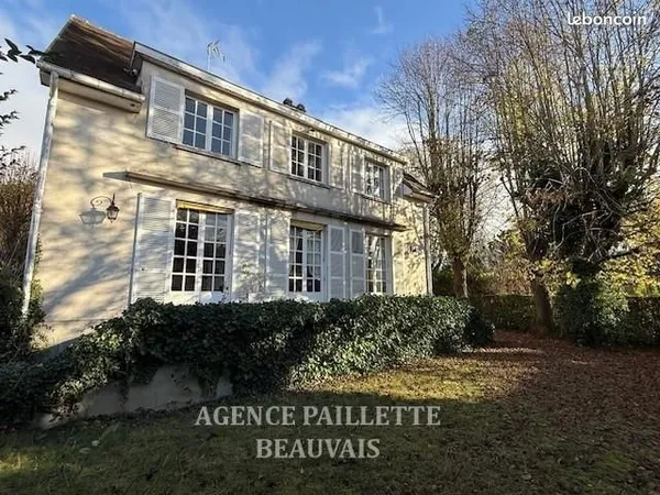 Pavillon 7 pièces 174 m² 