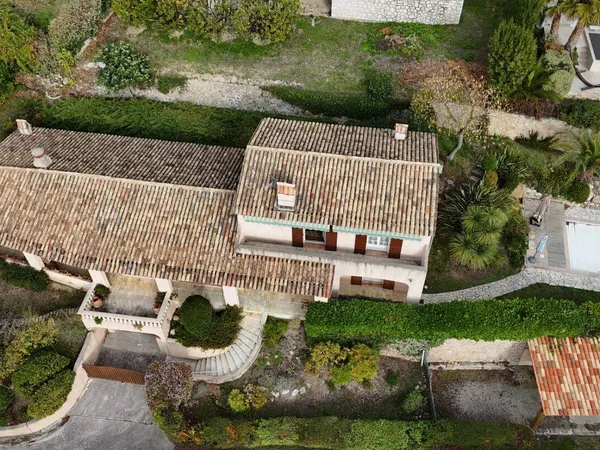 Villa 5 pièces 189 m² 