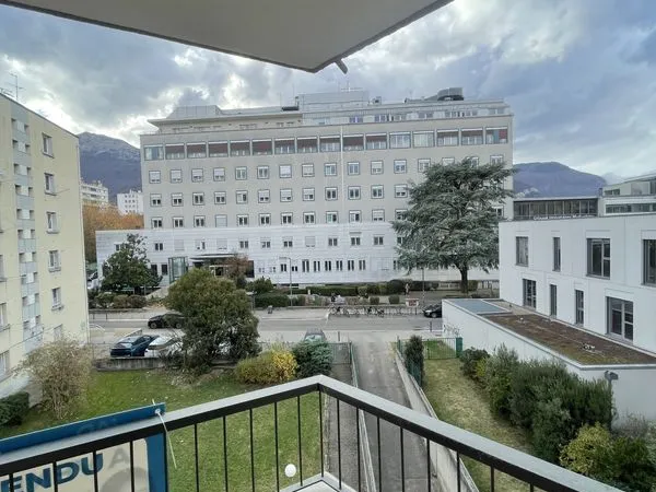 Appartement 3 pièces 72 m² 