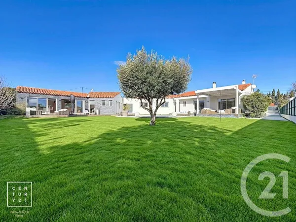 Maison 5 pièces 220 m² 