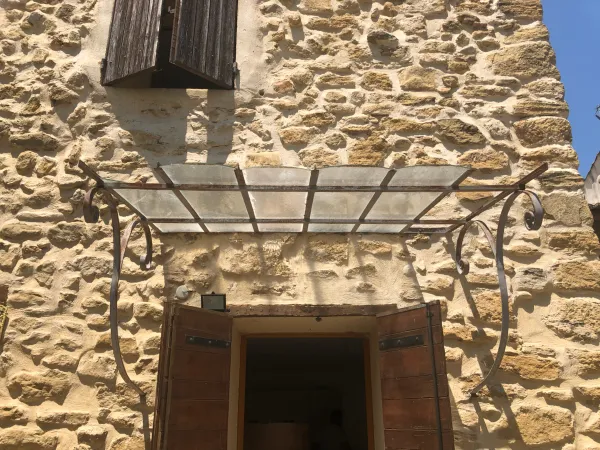 Location appartement atypique a la campagne, 2 chambres, jardin, parking 