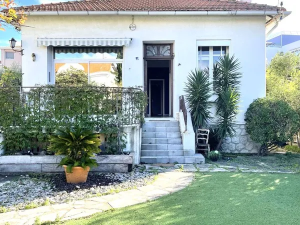 Maison 10 pièces 179 m² 