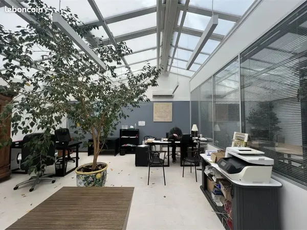 Boutique 86 m² PARIS 