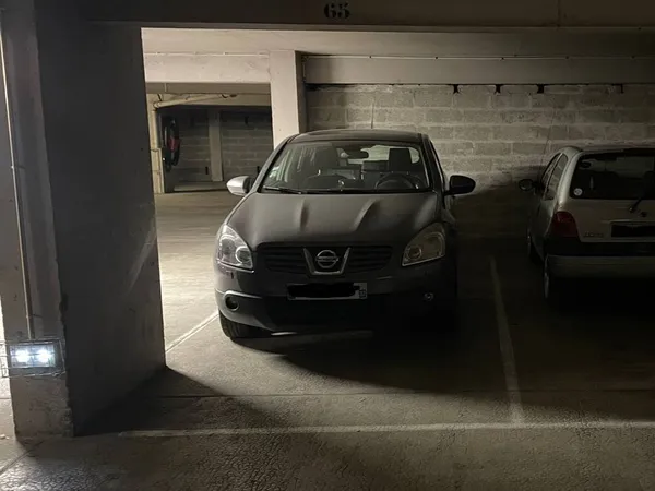 Loue parking 