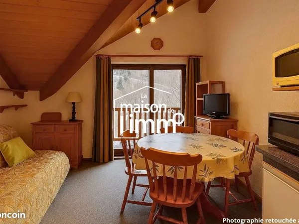 Studio 1 pièce 18 m² 