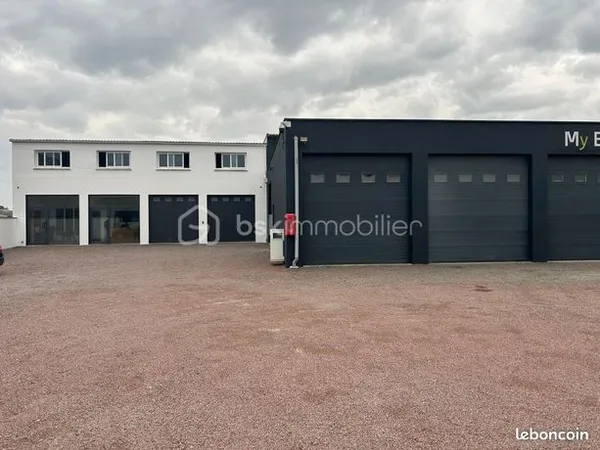 Box de stockage 750 m² 