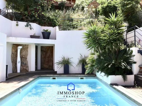 Maison 5 pièces 168 m² 