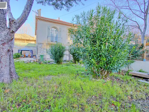 TOULON EST - 2 PIECES - 200M2 DE JARDIN 