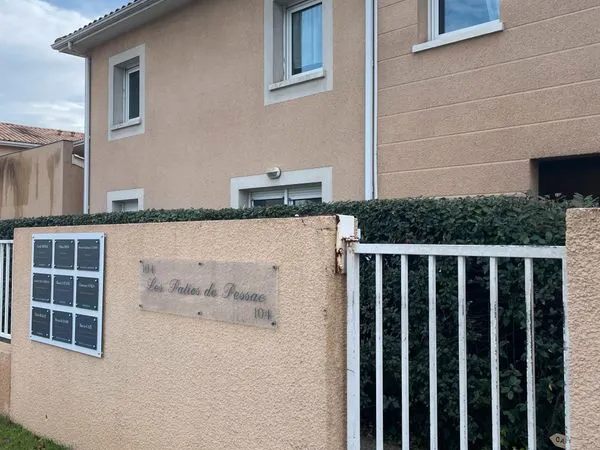 T2 lumineux avec balcon, parking et local à vélos - Les Patios de Pessac 