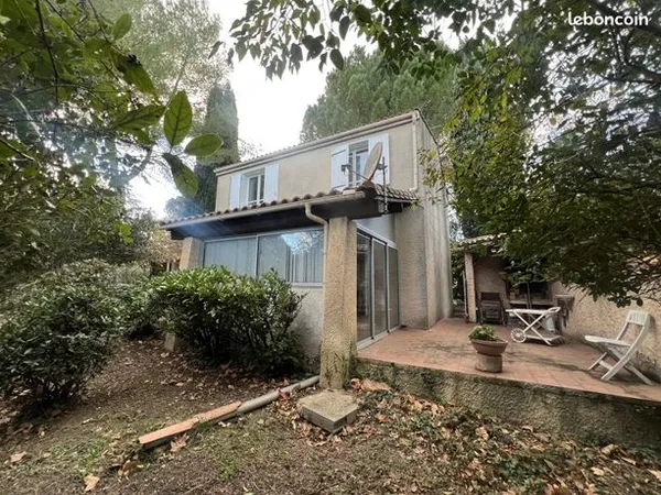 Terrain 2500 m² 