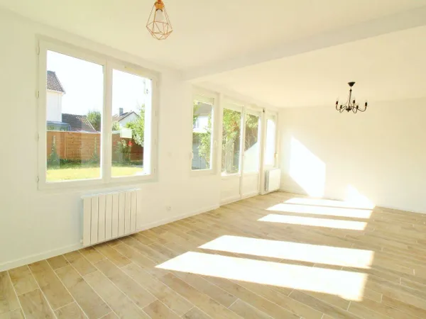 Maison 5 pièces 75 m² 