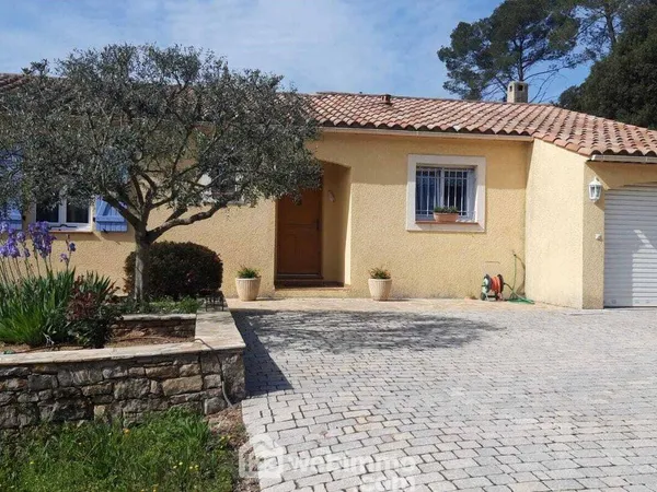 Maison de plain-pied 4 pièces 82 m² 